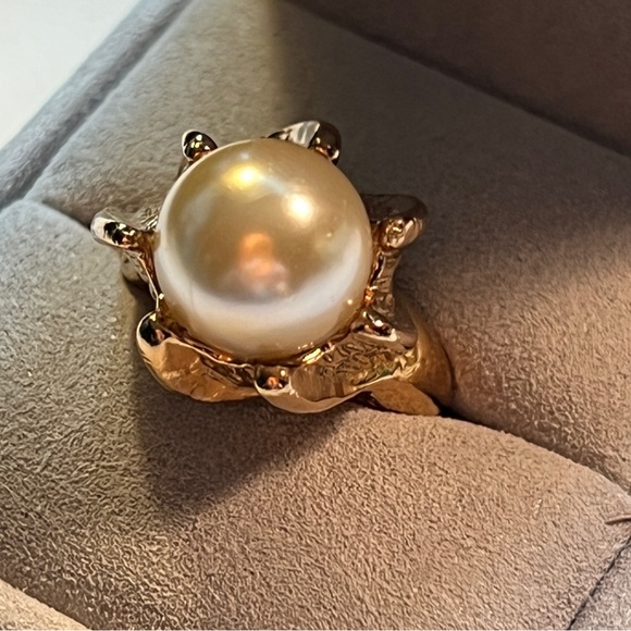 VINTAGE 1950s JUDY LEE Faux Pearl Gold tone Cocktail Ring - Picture 6 of 16